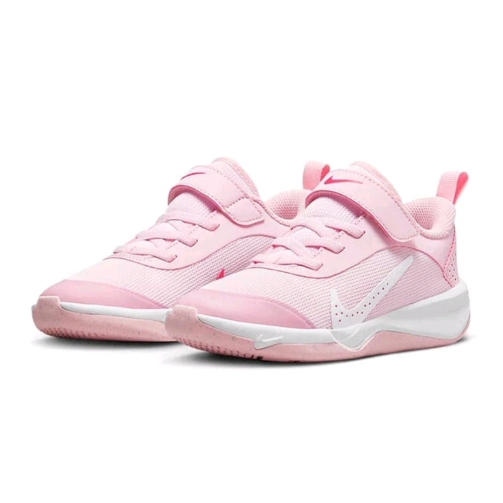 NEW With Box - Nike Omni Multi-Court Sneaker